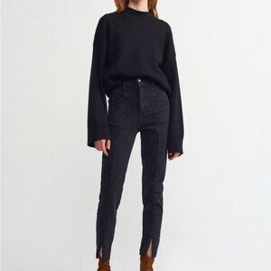 Dilvin Black high waisted slit fit jeans Sz 26"